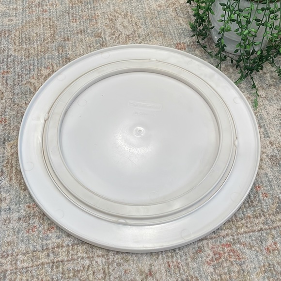 Vintage Rubbermaid turn table - Picture 12 of 12